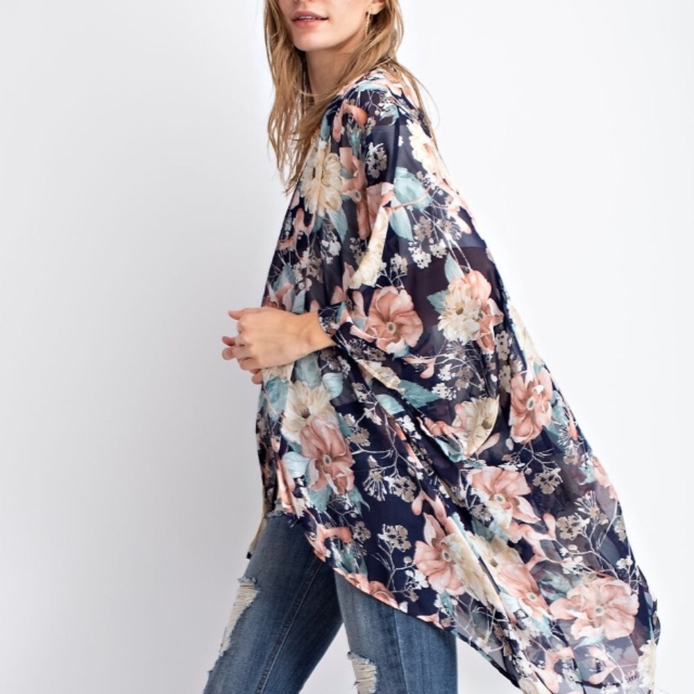 LAST ONE Floral kimono style cardigan - Picture 2 of 5